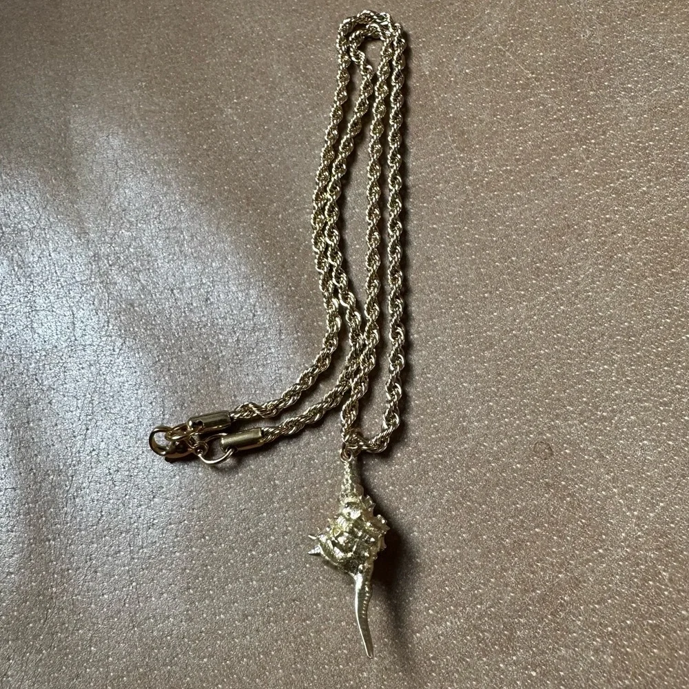 Gold plated stainless steel rope chain w shell charm vintage vibes shore coastal - Picture 11 of 14